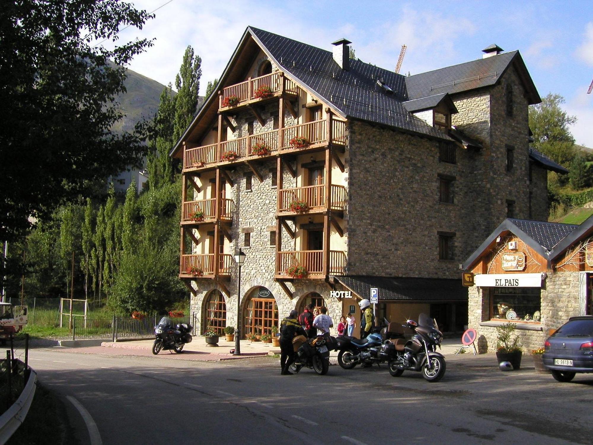 Hotel Bocale Sallent de Gállego Εξωτερικό φωτογραφία