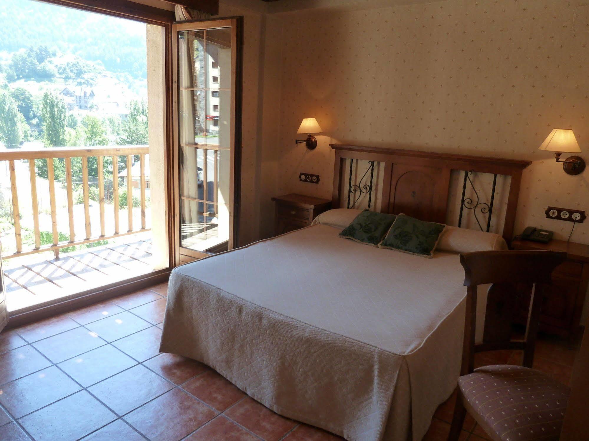 Hotel Bocale Sallent de Gállego Εξωτερικό φωτογραφία